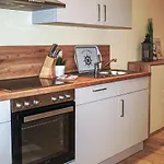 2 Bedroom Cozy In *