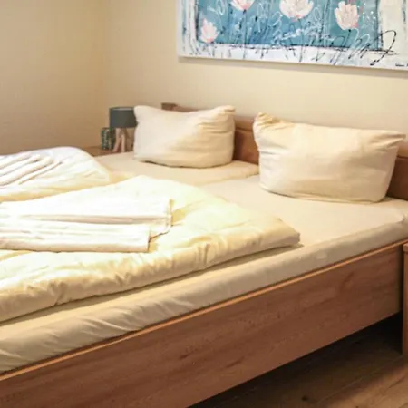 Holiday home In With Wifi Gutzkow